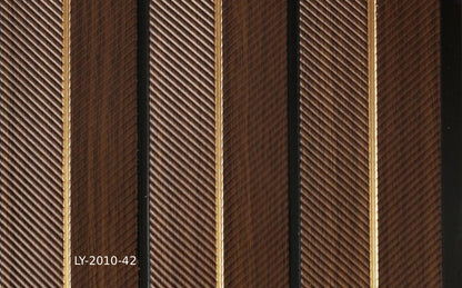Imported PS wood substitute, pyramid, 20 cm, LY-2010-42